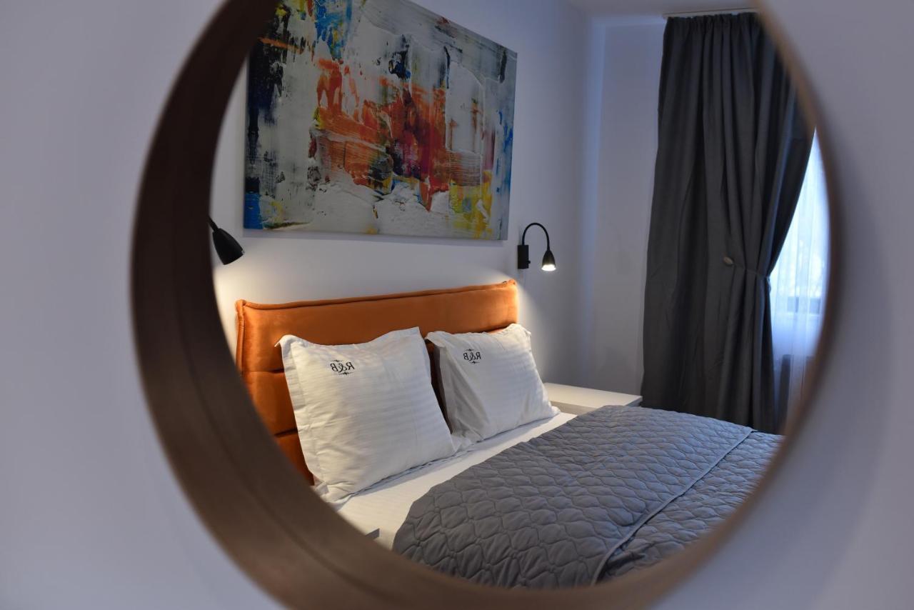 R&B Apartments Predeal Eksteriør billede